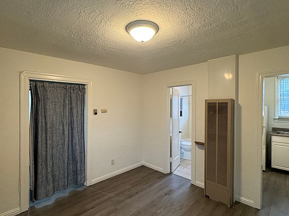3rd image of 318 Capitol St #B