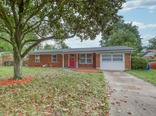10926 Chadron Dr, Jacksonville, FL 32218