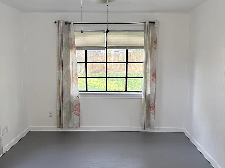 1111 Alvin Ave — Photo 10