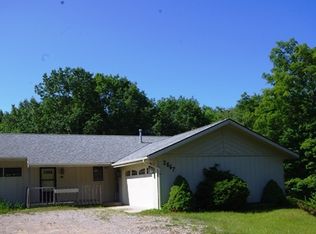 2867 Bester Rd, Harbor Springs, MI 49740