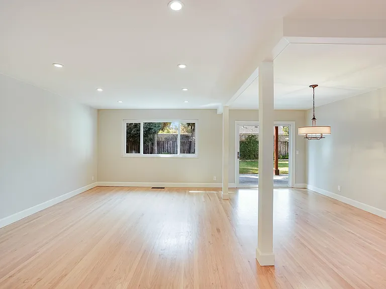1490 Holt Ave — Photo 22