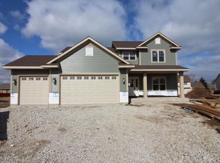 902 Marwood Ct, Racine, WI 53402