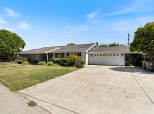 8 W Robinhood Dr, Stockton, CA 95207