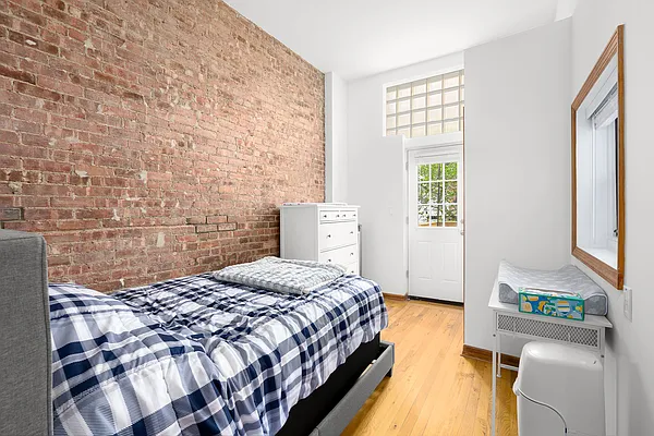 Rented by Corcoran | media 3