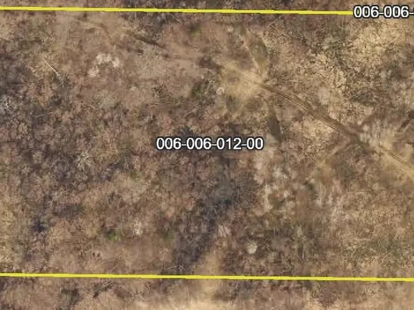 N Epley Rd, Edmore, MI 48829