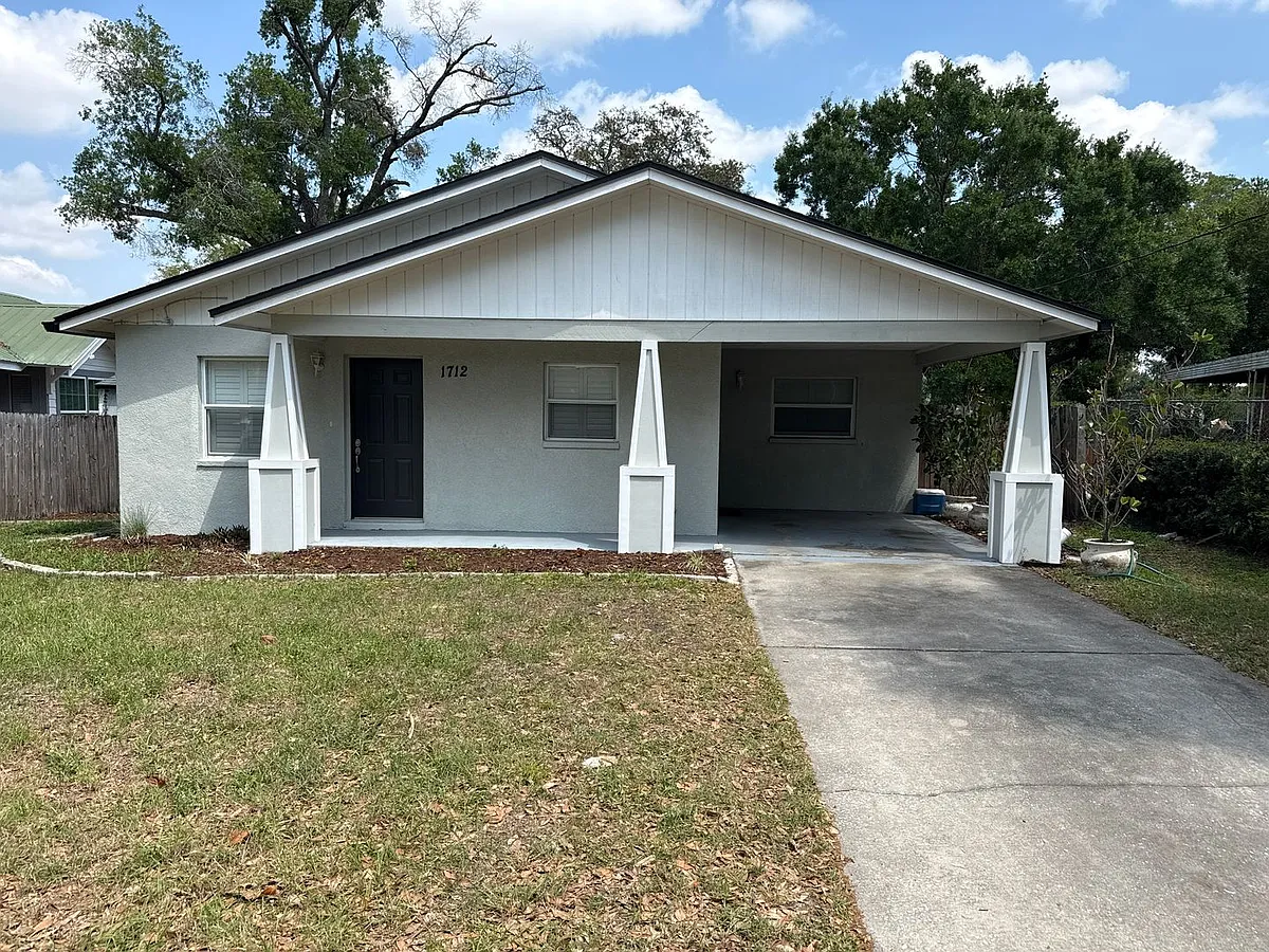 Building Photo - 1712 Escort Ave