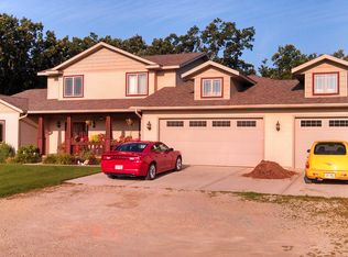 2879 Erbe Rd, Blue Mounds, WI 53517