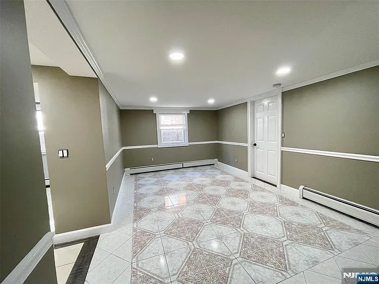 310 E Central Blvd — Photo 14