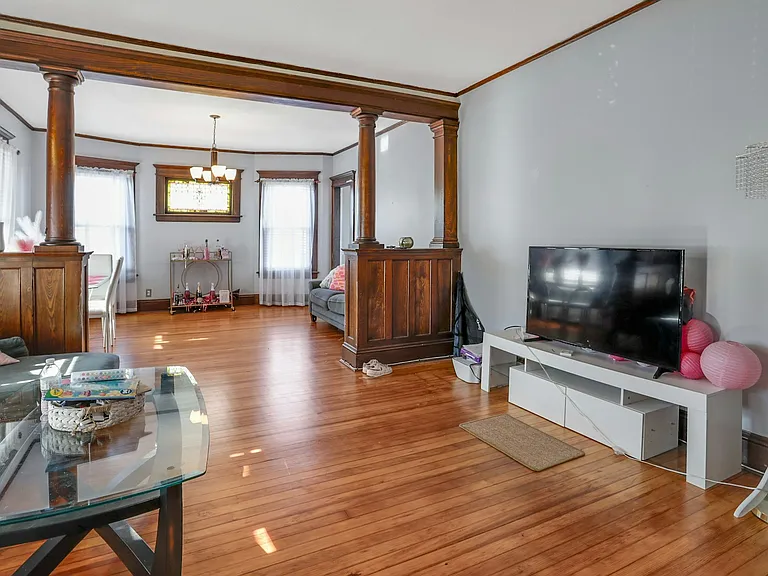 144 Overland Ave #2 — Photo 3