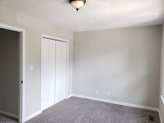 3rd image of 610 Commerce St #21