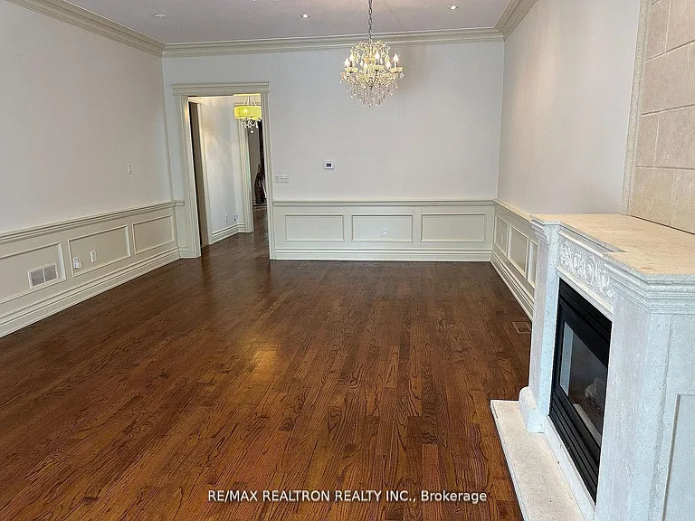 76 Horsham Ave — Photo 9