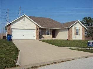 1900 S Oriole Ct, Ozark, MO 65721