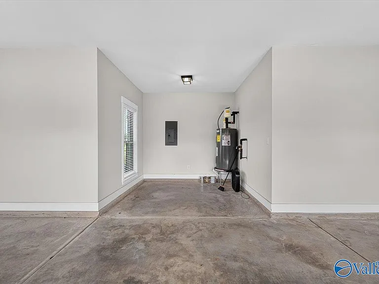 100 Bartram Way — Photo 47