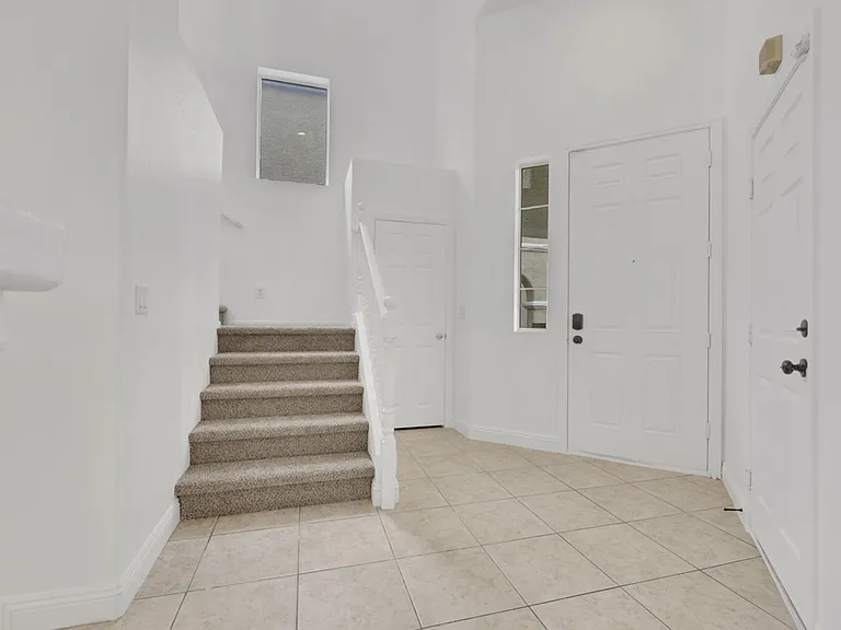 5825 Field Breeze St — Photo 2