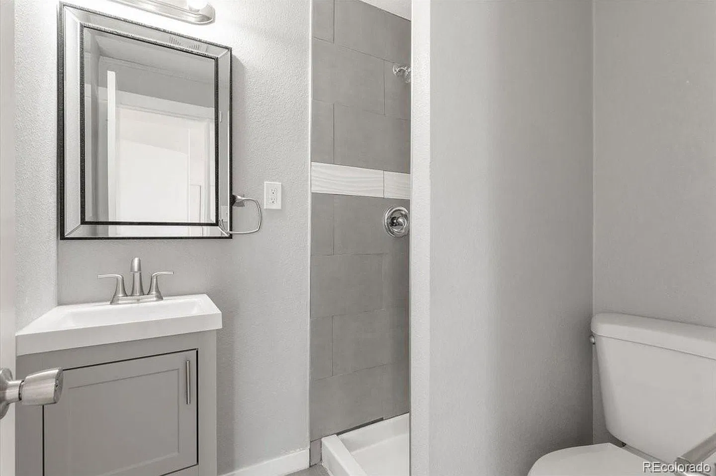 Charming 3BR House in Denver — Photo 3