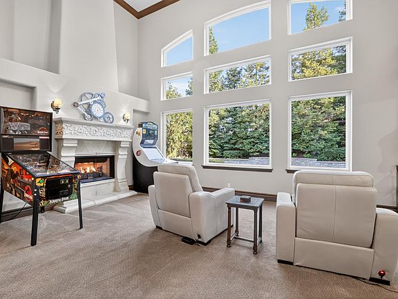 4th image of 708 Misty Ridge Cir