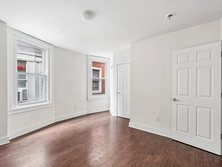 4922 Cedar Ave #2 — Photo 23