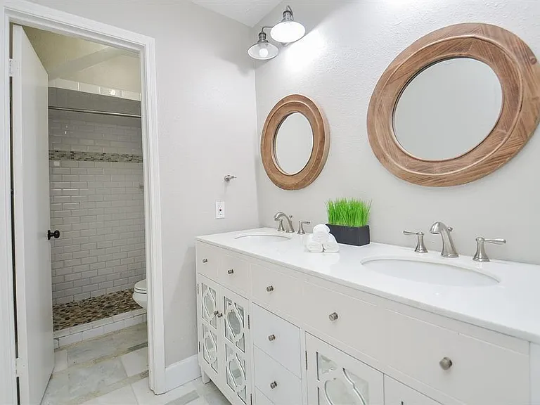22118 Fincastle Dr — Photo 24