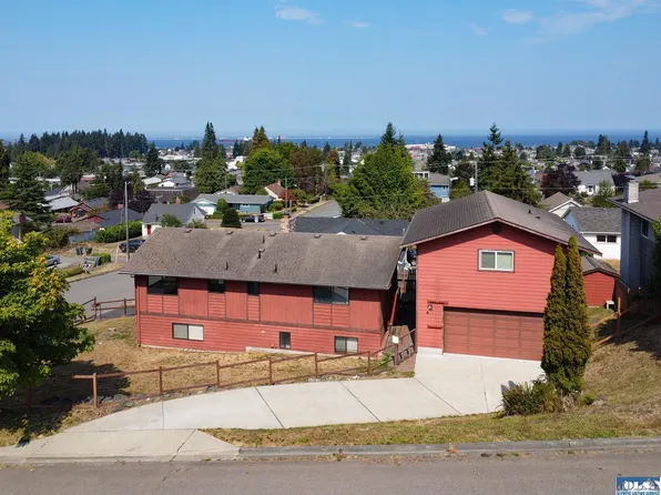 921 S Washington St, Port Angeles, WA 98362