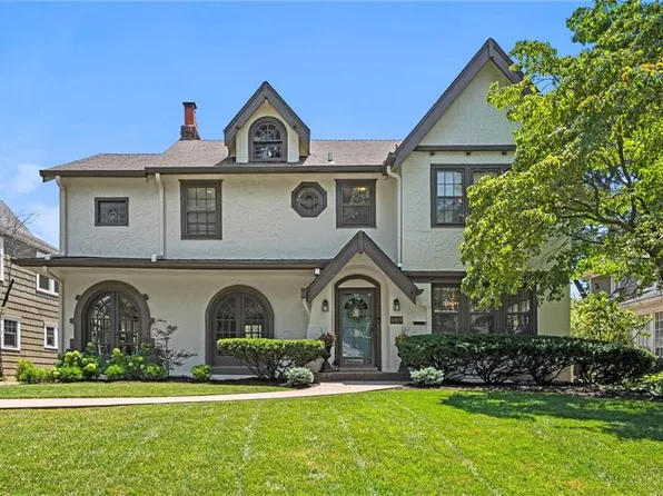 6919 Edgevale Rd, Kansas City, MO 64113