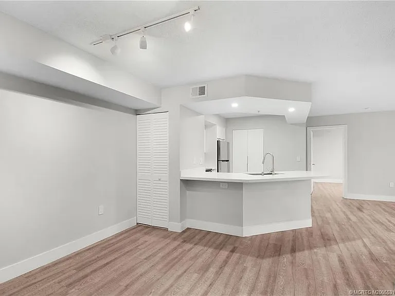 3765 NW Mediterranean Ln — Photo 5