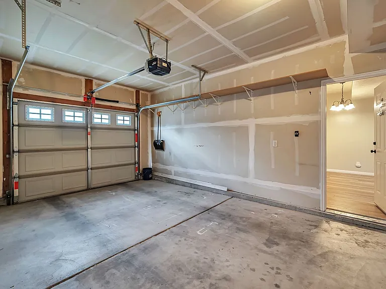 2409 W Adelaide Dr — Photo 24