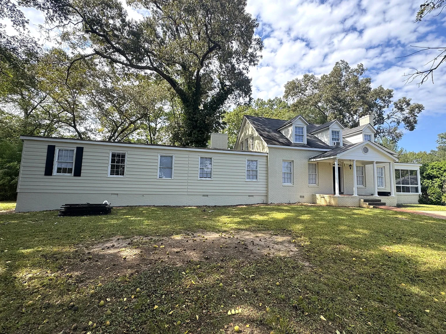 5 bed, 3021 sqft, $3,375 — Photo 3