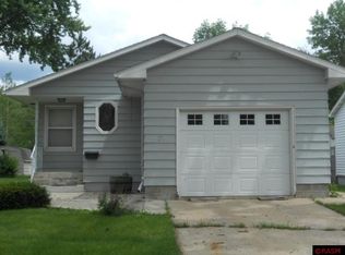 823 S Galbraith St, Blue Earth, MN 56013