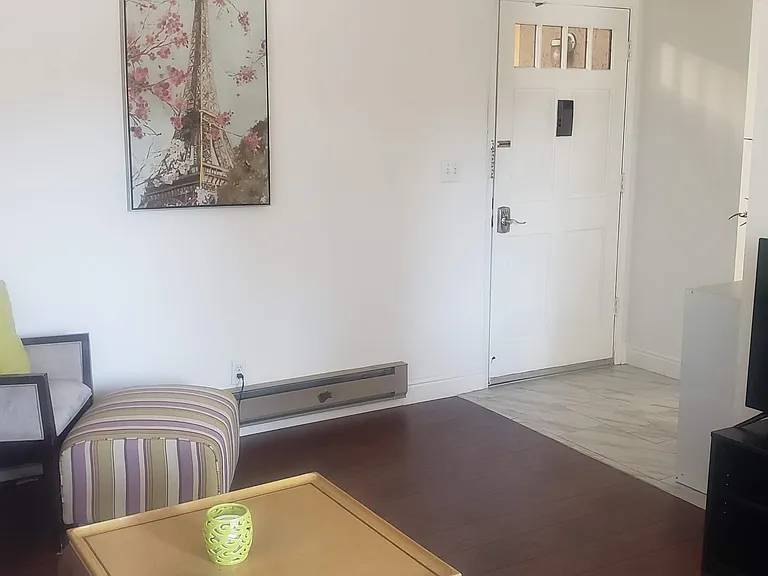 7411 Rainbow Dr — Photo 5
