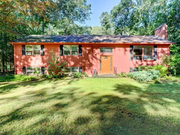 9 Thomas Drive, Mansfield, CT 06268