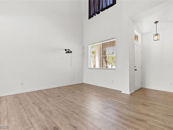 3rd image of 7796 Lobella St