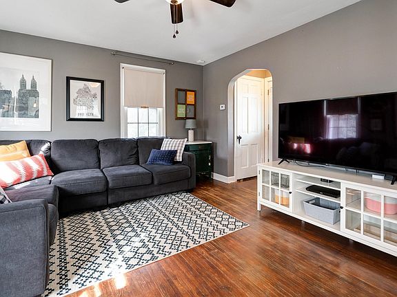 5th image of 317 E Beechwold Blvd