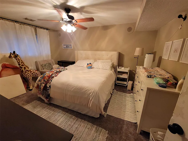 12403 Tottenham Dr — Photo 12