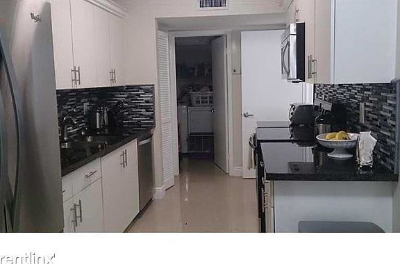 5th image of 2150 NW 39th Ave
