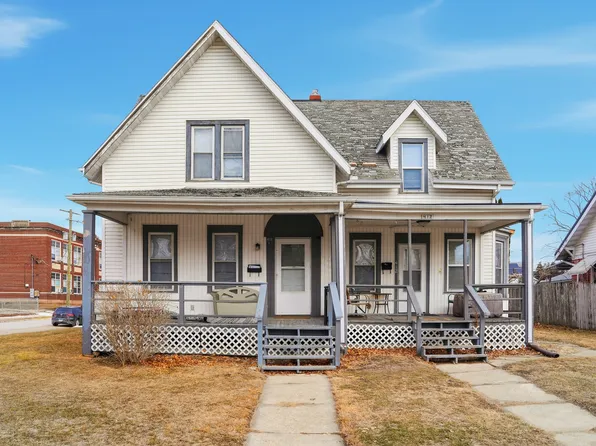 412 W 4th St, Sterling, IL 61081