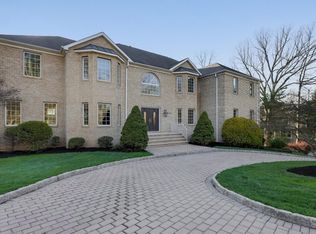 156 Washington Dr, Watchung, NJ
