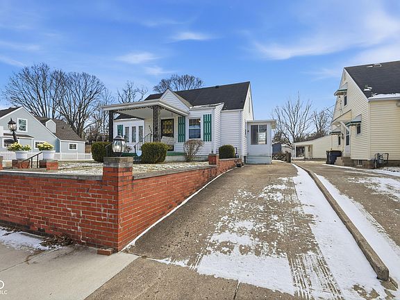 2nd image of 1921 W 9th St