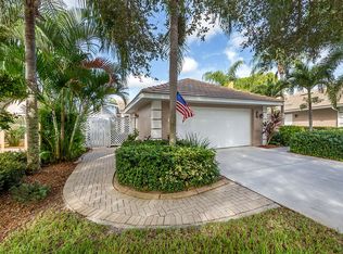 540 Clubside Cir, Venice, FL 34293
