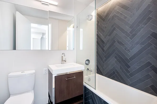 Rented by Compass | media 62