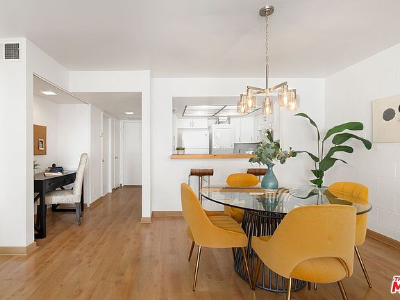 5th image of 10966 Rochester Ave APT 6B