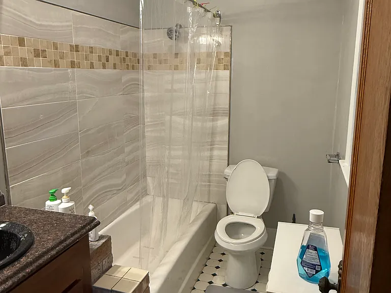 3604 N Greenview Ave #1 — Photo 12