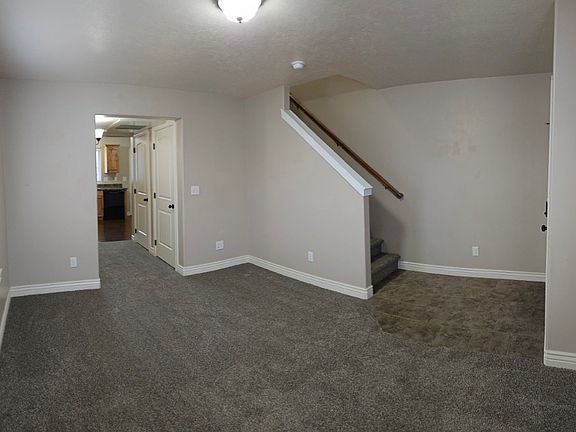 3rd image of 446 W 6 S APT 601