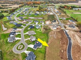 Lt76 RED HOLLY DRIVE, Germantown, WI 53022