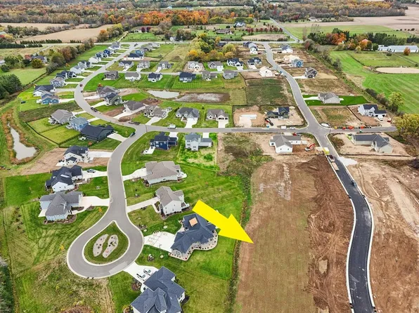 Lt76 RED HOLLY DRIVE, Germantown, WI 53022