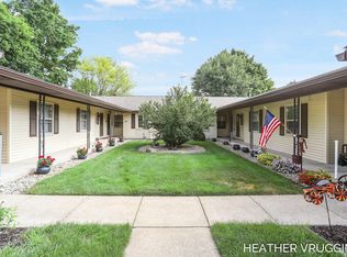 7354 Grove Dr, Jenison, MI 49428