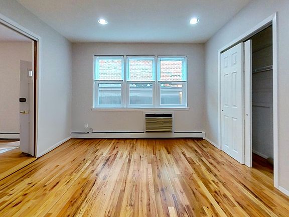 4th image of 1463 E 70th St Floor 2