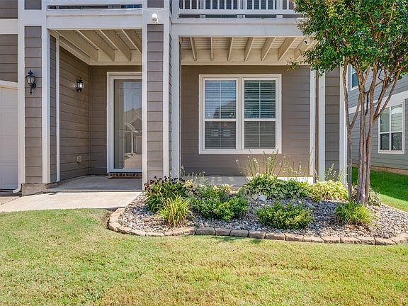 4th image of 9161 Blackstone Dr