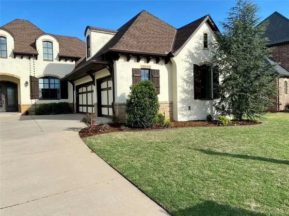 4625 Roundup Rd, Edmond, OK 73034