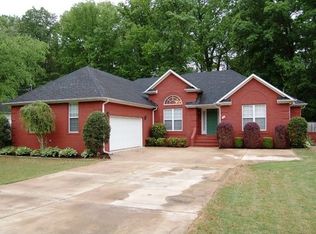 55 Baymeadows Dr, Jackson, TN 38305