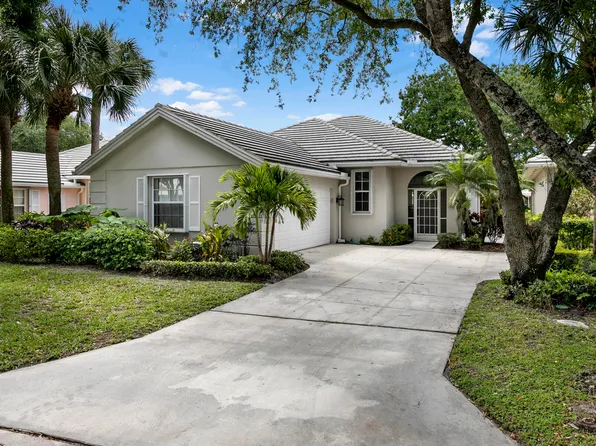1004 Bedford Avenue, Palm Beach Gardens, FL 33403